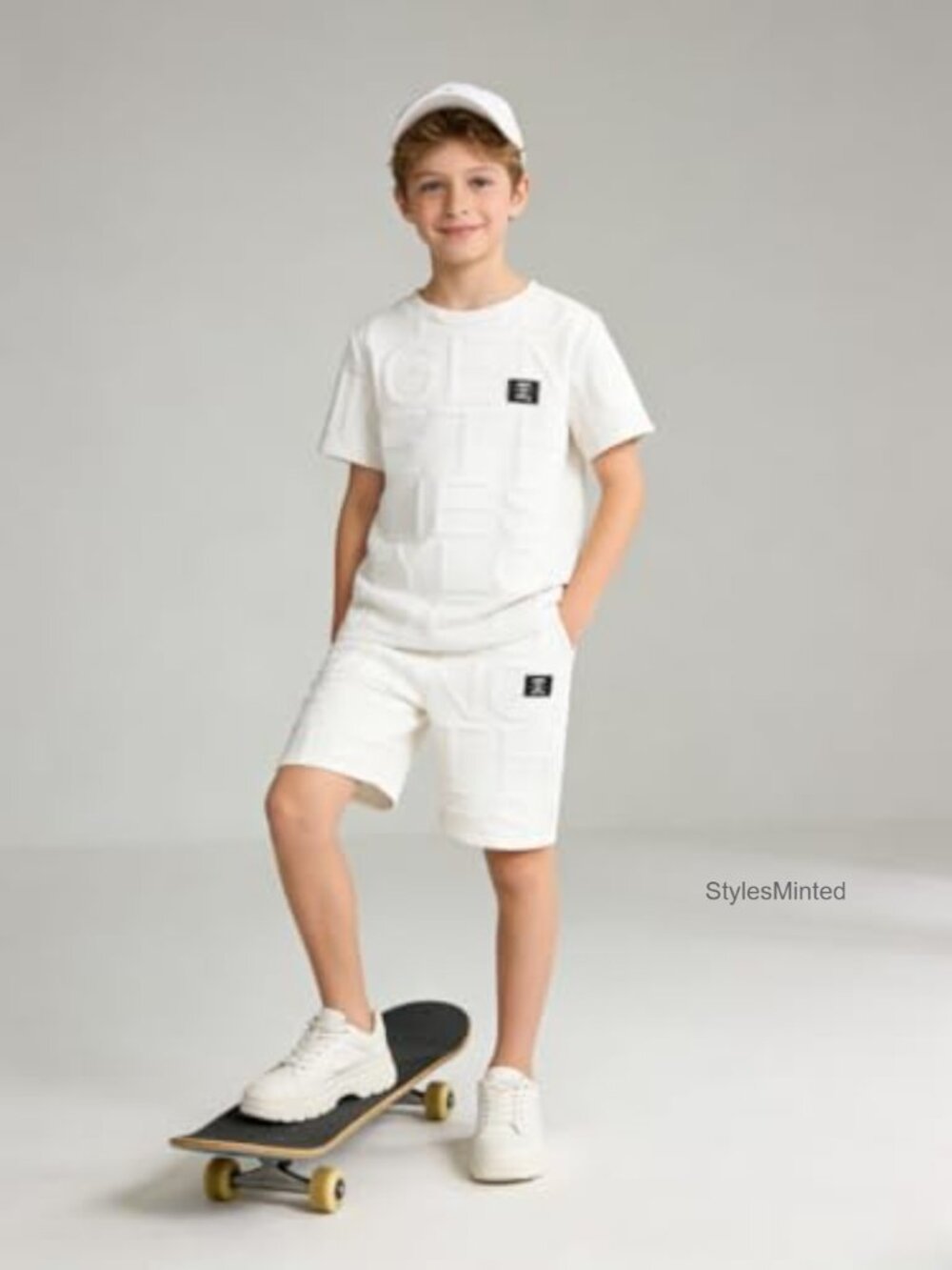 2-Piece Boys Summer Outfit Set T-Shirt + Shorts 8-13 Years Casual Playwear - Picture 2 of 7